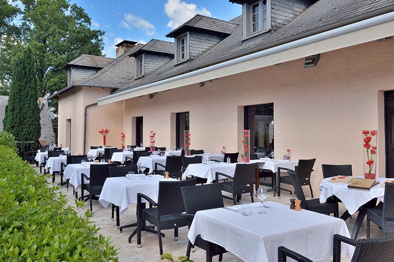 Hotel Restaurant Les Coquelicots, The Originals Relais Saint-Pardoux-l'Ortigier Exterior foto